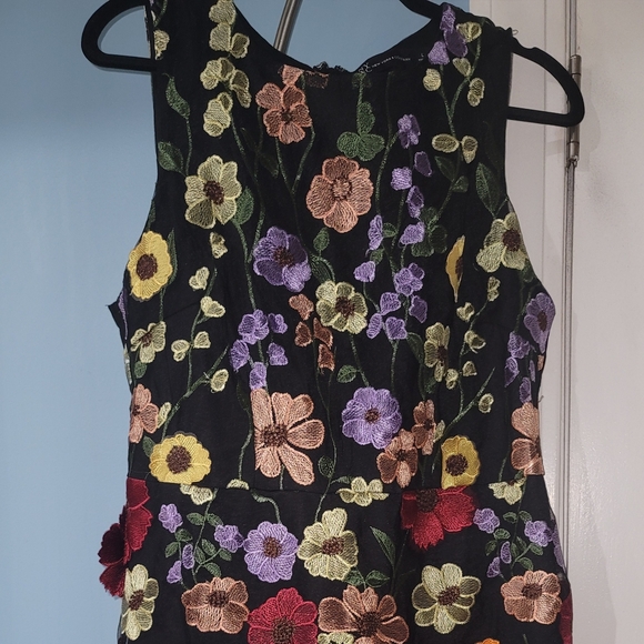 New York and Co. Brand new, size large, flower dress. Flowers are 3 dimensional - Picture 2 of 3